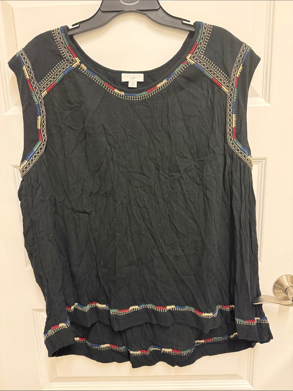 J.Jill Women's Black Embroidered Sleeveless Top